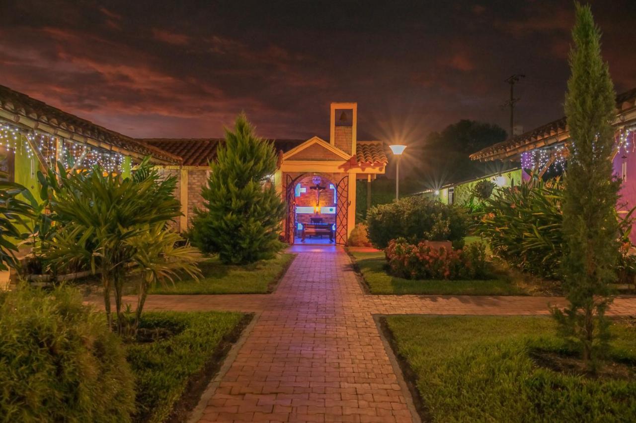 Hotel Campestre Solar De La Luna Albania  Luaran gambar