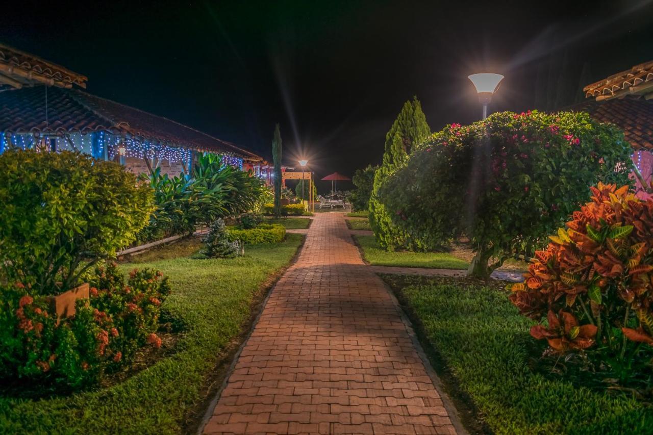Hotel Campestre Solar De La Luna Albania  Luaran gambar
